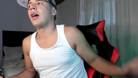 Snapshot of piperodriguez_ chatting on February 26, 10:53 pm Pipe Rodriguez online show from February 26, 10:53 pm