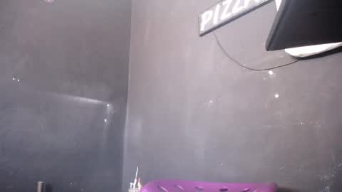 Snapshot of pirata_privado chatting on November 30, 2:21 pm pirata_privado online show from November 30, 2:21 pm