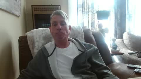 Snapshot of pirate334 chatting on January 1, 5:44 pm pirate334 online show from January 1, 5:44 pm