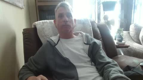 Snapshot of pirate334 chatting on January 4, 7:02 pm pirate334 online show from January 4, 7:02 pm