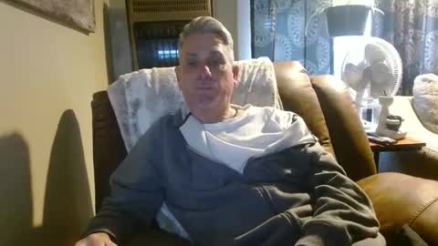 Snapshot of pirate334 chatting on February 8, 10:51 pm pirate334 online show from February 8, 10:51 pm