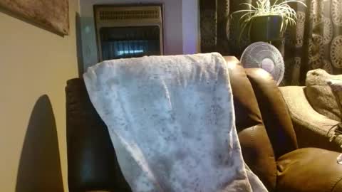 Snapshot of pirate334 chatting on February 27, 12:54 am pirate334 online show from February 27, 12:54 am