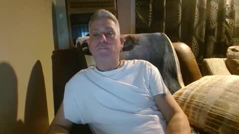 Snapshot of pirate334 chatting on January 7, 1:19 am pirate334 online show from January 7, 1:19 am