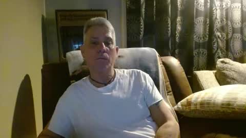 Snapshot of pirate334 chatting on January 10, 2:57 am pirate334 online show from January 10, 2:57 am