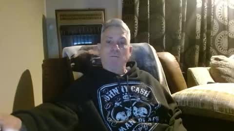 Snapshot of pirate334 chatting on January 12, 1:55 am pirate334 online show from January 12, 1:55 am