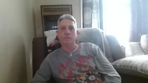 Snapshot of pirate334 chatting on February 4, 9:09 pm pirate334 online show from February 4, 9:09 pm