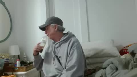 pirate334 online show from April 7, 9:37 pm