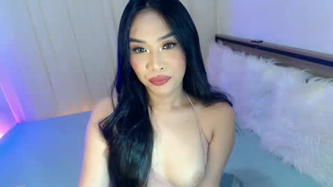 Snapshot of piroulita chatting on December 5, 3:48 am Ari online show from December 5, 3:48 am