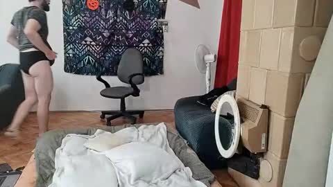 Snapshot of pisces922 chatting on October 7, 11:40 am Dominik online show from October 7, 11:40 am