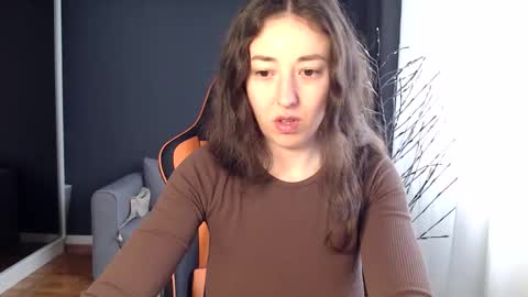 piscesgirl06 online show from February 24, 6:22 am