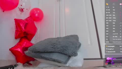 Snapshot of pittandlunaa69 chatting on February 14, 5:14 pm PittAndLunaa69 online show from February 14, 5:14 pm