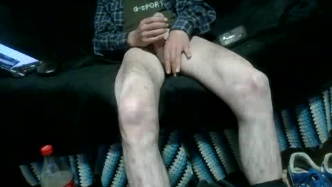 Snapshot of pitulinsissy chatting on December 20, 8:32 am pitulinsissy online show from December 20, 8:32 am