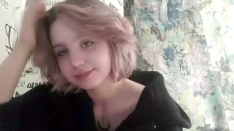 Caroline online show from April 5, 4:31 am