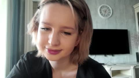 Caroline online show from April 9, 4:34 am