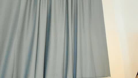 Charlie Quinn online show from April 14, 1:06 pm