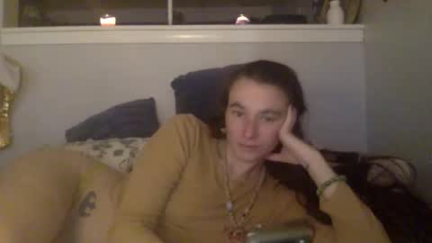 Snapshot of pixie_bella chatting on December 3, 6:28 pm pixie_bella online show from December 3, 6:28 pm