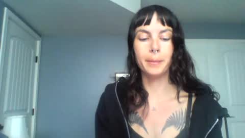Snapshot of pixiecatfairy chatting on June 26, 10:25 pm pixiecatfairy online show from June 26, 10:25 pm