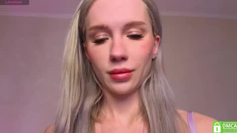 Snapshot of pixieprick chatting on February 21, 10:05 am Emmy and Edward online show from February 21, 10:05 am