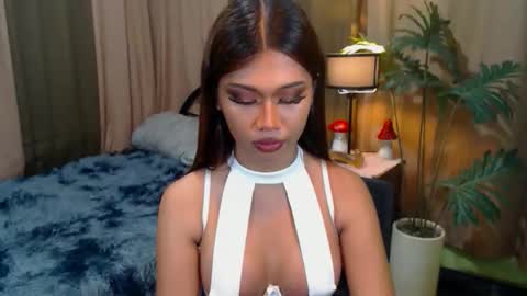 Snapshot of pixiewinky chatting on October 23, 6:13 am pixiewinky online show from October 23, 6:13 am