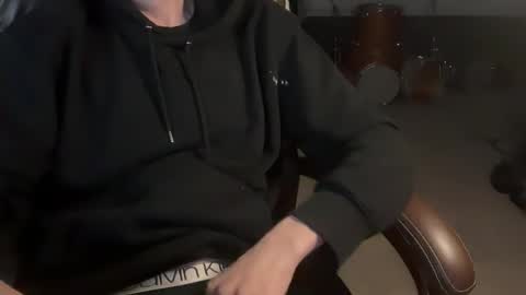 Snapshot of pixxxelbussyexo chatting on December 16, 7:13 am pixxxelbussyexo online show from December 16, 7:13 am