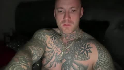 Snapshot of platinum_338 chatting on October 3, 1:19 pm platinum_338 online show from October 3, 1:19 pm