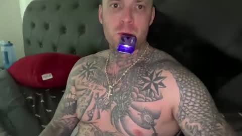 Snapshot of platinum_338 chatting on October 30, 4:52 pm platinum_338 online show from October 30, 4:52 pm