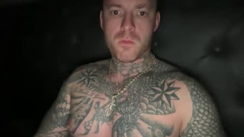 Snapshot of platinum_338 chatting on October 31, 1:23 pm platinum_338 online show from October 31, 1:23 pm