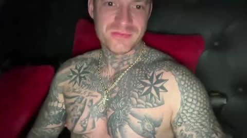 Snapshot of platinum_338 chatting on November 6, 2:18 pm platinum_338 online show from November 6, 2:18 pm