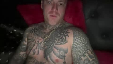 Snapshot of platinum_338 chatting on November 10, 2:27 pm platinum_338 online show from November 10, 2:27 pm