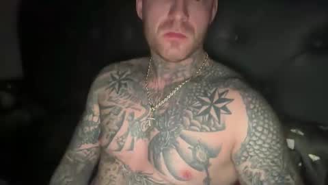 Snapshot of platinum_338 chatting on December 19, 2:35 pm platinum_338 online show from December 19, 2:35 pm