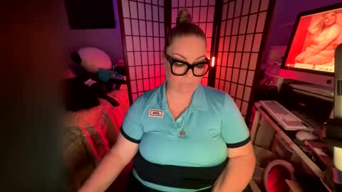 Snapshot of platinumpuzzy chatting on February 5, 5:45 am Platinum Puzzy online show from February 5, 5:45 am