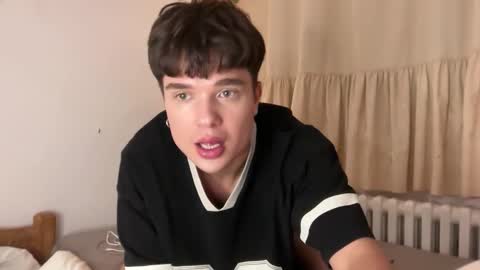 Snapshot of platonlxs chatting on December 19, 11:34 pm Platon Lxs online show from December 19, 11:34 pm