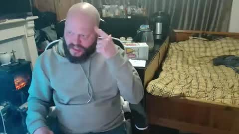 playboy_horny online show from April 17, 10:57 pm