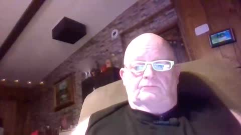 chaz online show from April 12, 3:11 am