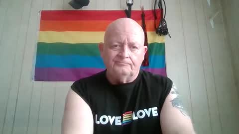 chaz online show from April 18, 12:03 am