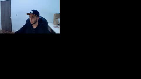 Snapshot of player_onee chatting on January 11, 9:09 pm player_onee online show from January 11, 9:09 pm