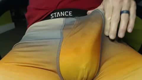 playful_hon online show from April 27, 11:19 am