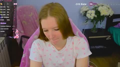 Snapshot of playful_mary chatting on May 13, 7:28 am Masha online show from May 13, 7:28 am