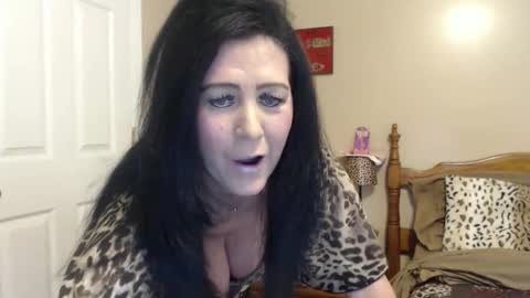 playfulkitten17 online show from May 26, 2:57 pm