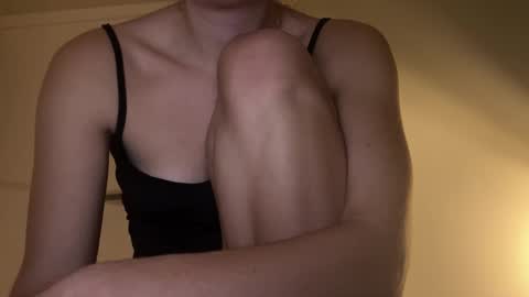 Snapshot of playmestation1 chatting on November 15, 9:32 pm call me Sara my ONLYFANS online show from November 15, 9:32 pm