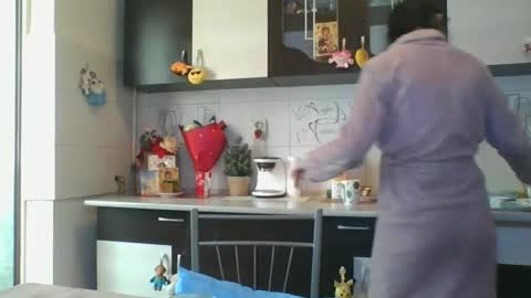 Snapshot of pleas3s_sweet chatting on February 17, 7:37 am pleas3s_sweet online show from February 17, 7:37 am