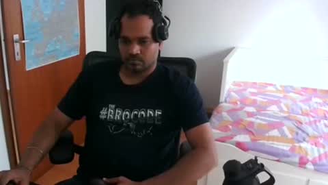 Snapshot of pleasure5845 chatting on May 19, 12:11 pm Sam online show from May 19, 12:11 pm