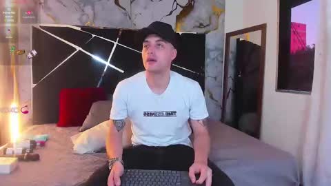 Snapshot of pleasure_vibes023 chatting on March 10, 8:56 pm JUAN AND JULI online show from March 10, 8:56 pm