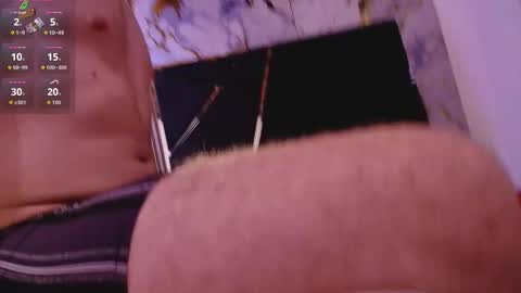 Snapshot of pleasure_vibes023 chatting on October 30, 10:32 pm JUAN AND JULI online show from October 30, 10:32 pm