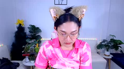 Ploysai online show from August 3, 8:57 am
