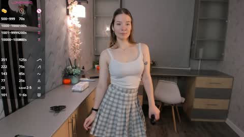 Snapshot of pluf_pluf chatting on December 10, 1:11 am HiI am Vivian online show from December 10, 1:11 am