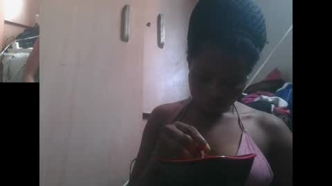 plumnjuicyx online show from April 18, 10:52 am