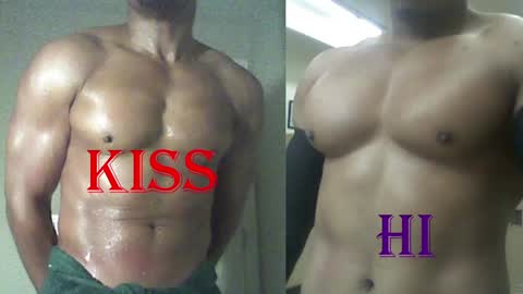 StraightPlush online show from April 13, 5:02 am