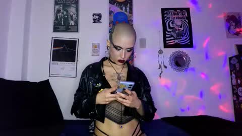    online show from October 23, 1:16 am