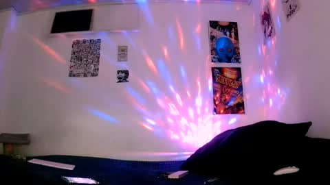   online show from May 22, 1:35 am